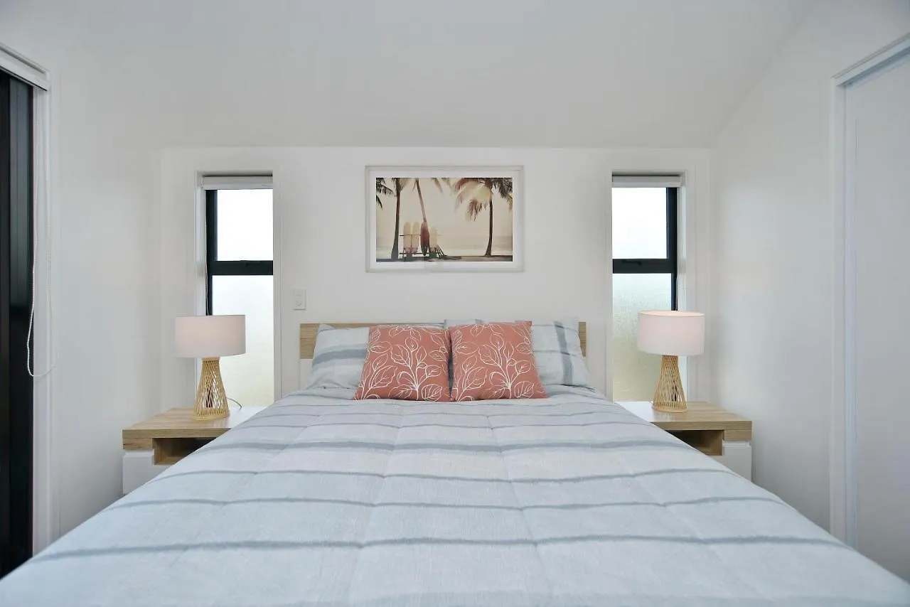 Sea Air And Sandy Beach, Beautiful 1 Bed 1 Bath Christchurch 0*,